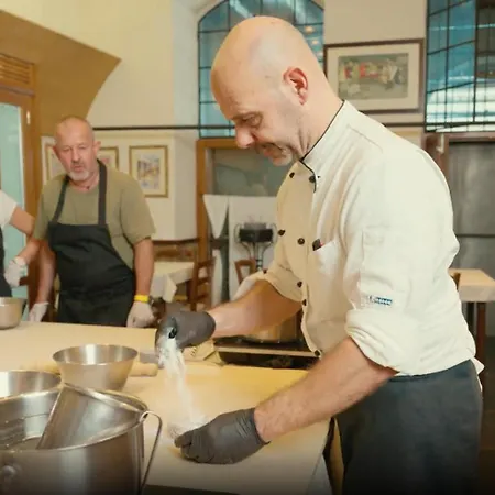 Sunflowers Апартаменты *