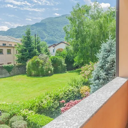 Sunflowers * マンデッロ・デル・ラーリオ