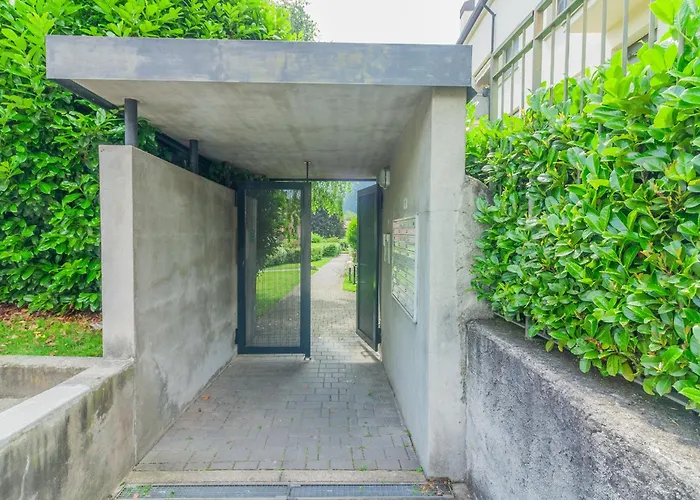 Sunflowers アパート *