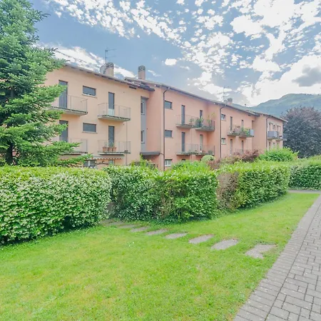 Sunflowers Apartment Mandello del Lario